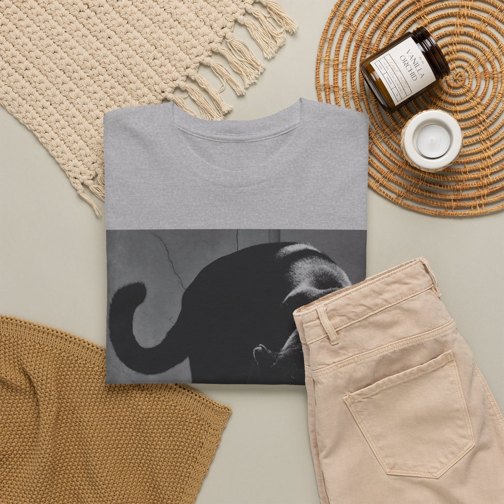 Black Panther Photo T‑Shirt — Vintage Cat Street Photography Tee